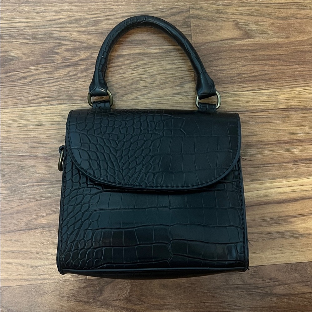 Elegant Black Crocodile-Embossed Handbag